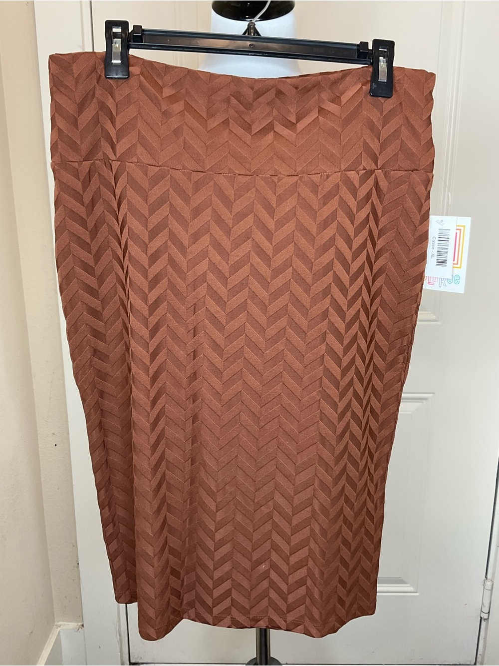 LuLaRoe Cassie Chevron-Textured Pencil Skirt in Rust XL